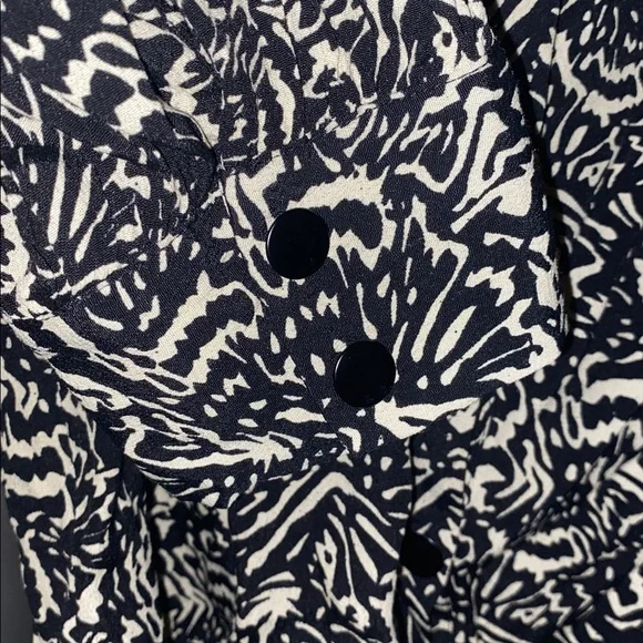 ba&sh Lio Pintucked Shirt Abstract Blouse 100% viscose half sleeves Size 2 - Picture 11 of 16